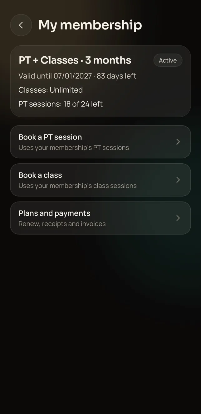 Trainaq shows a client's membership with days left and sessions left, plus links to book and pay.